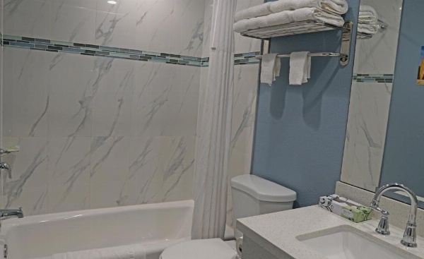 Surf City Inn image 52